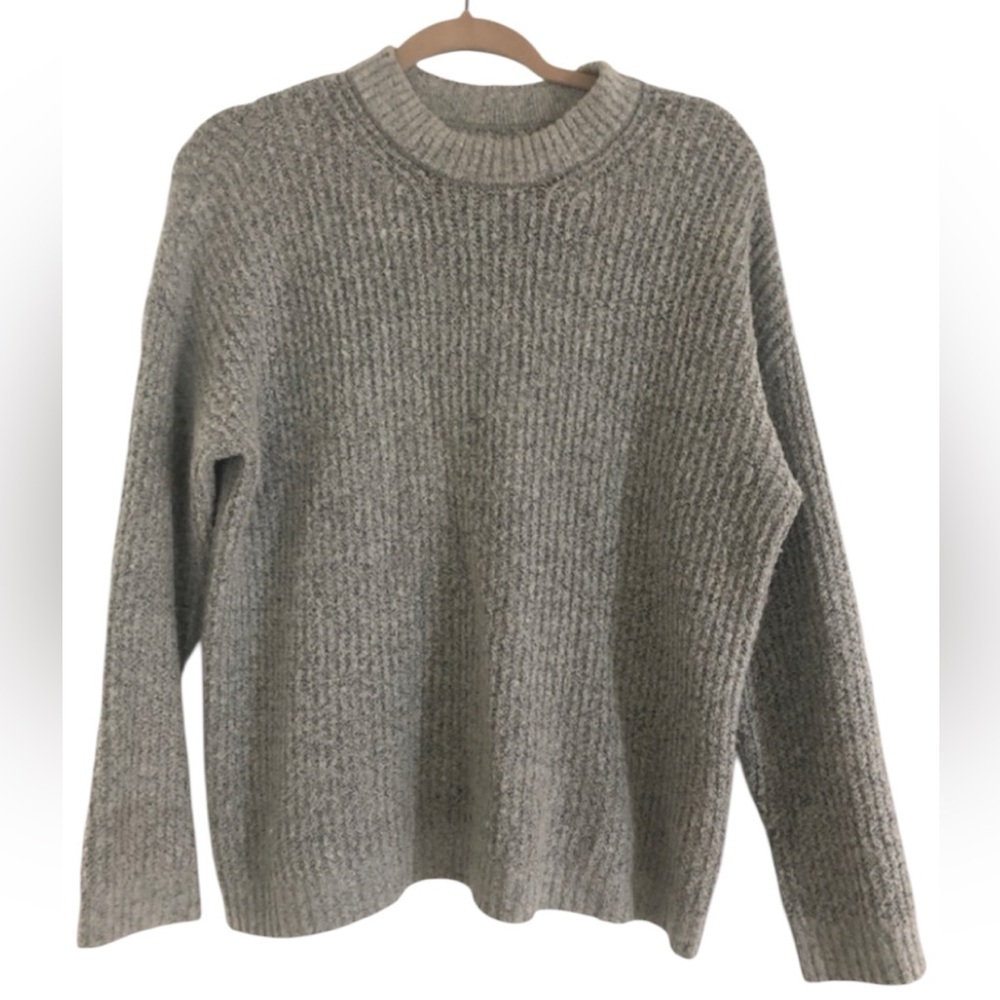 American Eagle Super Soft Gray Sweater Women’s Size XS - oversized